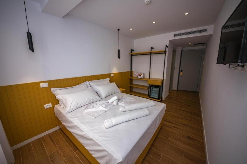 Hesperus Hotel Orikum Kültér fotó
