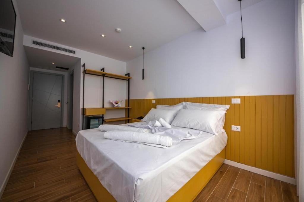 Hesperus Hotel Orikum Kültér fotó